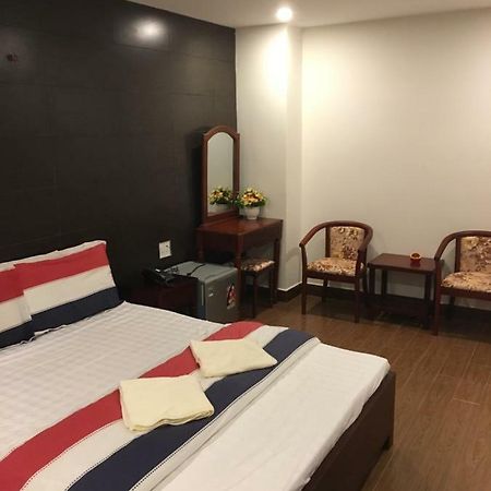 Hotel Phuong Ly Ly Thành Pho Ho Chí Minh Esterno foto